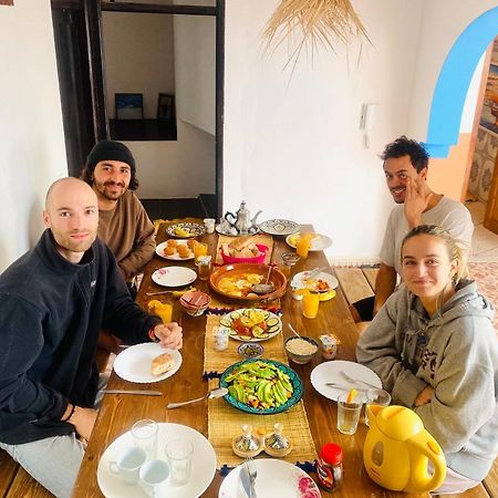Binic Surf House Bed & Breakfast Taghazout Bagian luar foto