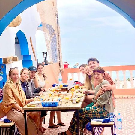 Binic Surf House Bed & Breakfast Taghazout Bagian luar foto