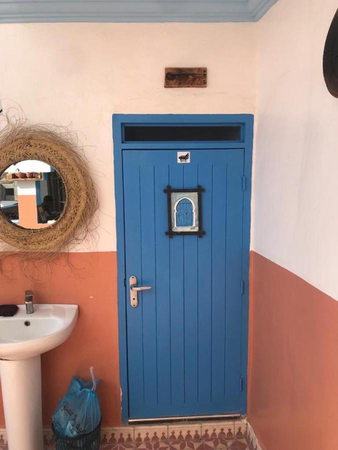 Binic Surf House Bed & Breakfast Taghazout Bagian luar foto