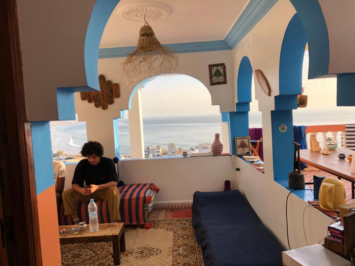 Binic Surf House Bed & Breakfast Taghazout Bagian luar foto