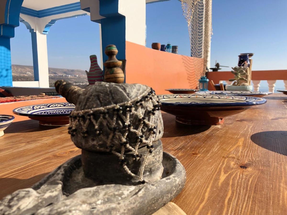 Binic Surf House Bed & Breakfast Taghazout Bagian luar foto