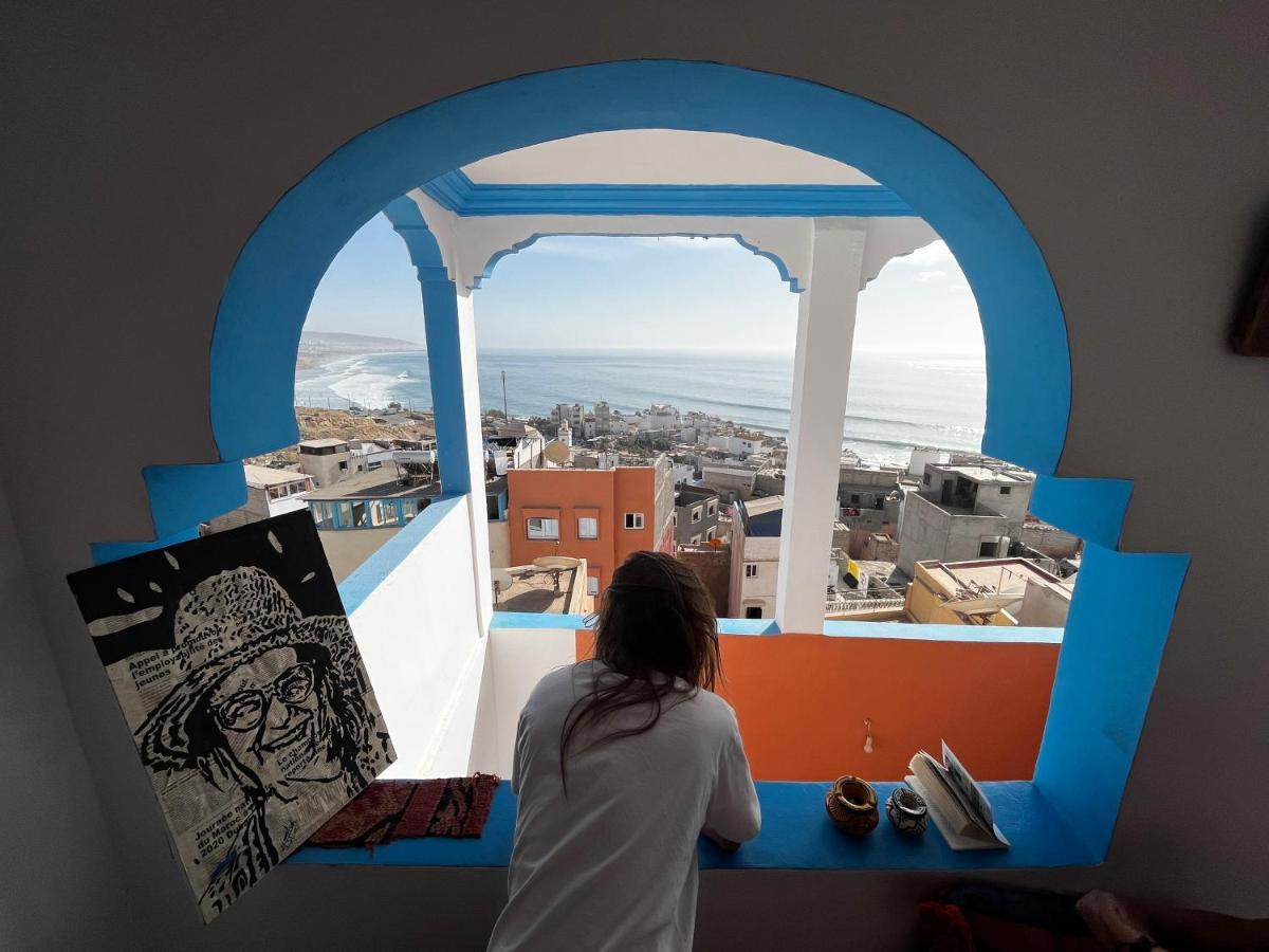Binic Surf House Bed & Breakfast Taghazout Bagian luar foto