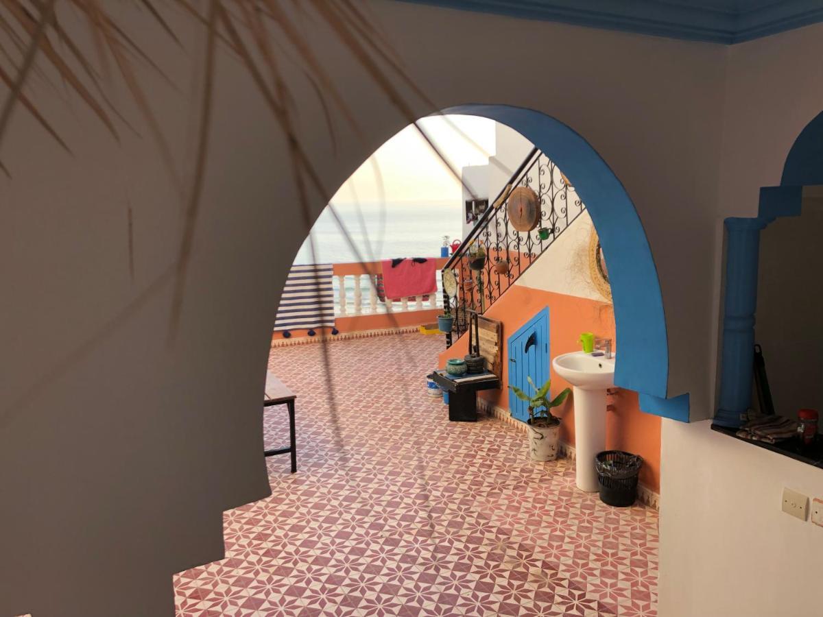 Binic Surf House Bed & Breakfast Taghazout Bagian luar foto