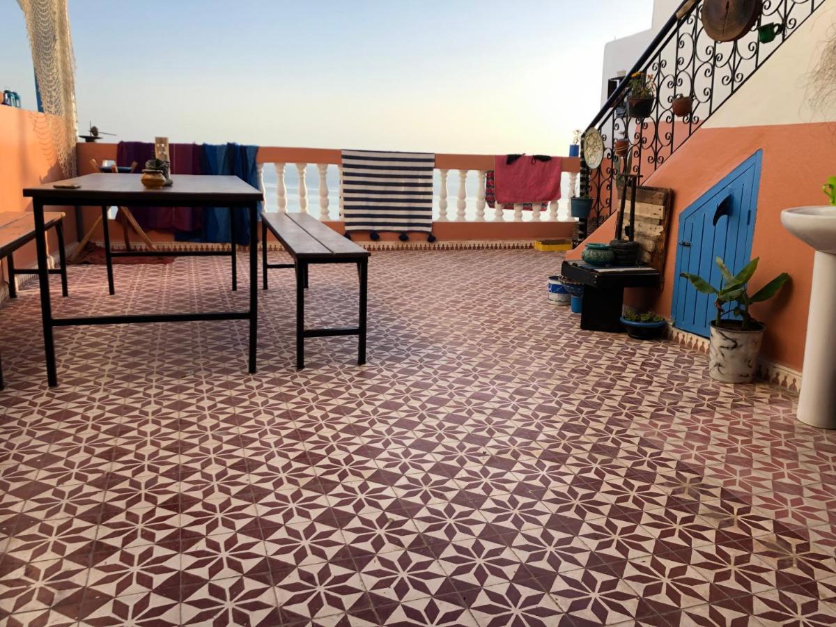 Binic Surf House Bed & Breakfast Taghazout Bagian luar foto