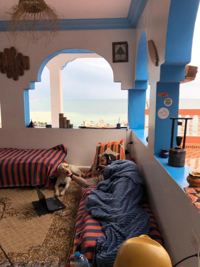 Binic Surf House Bed & Breakfast Taghazout Bagian luar foto