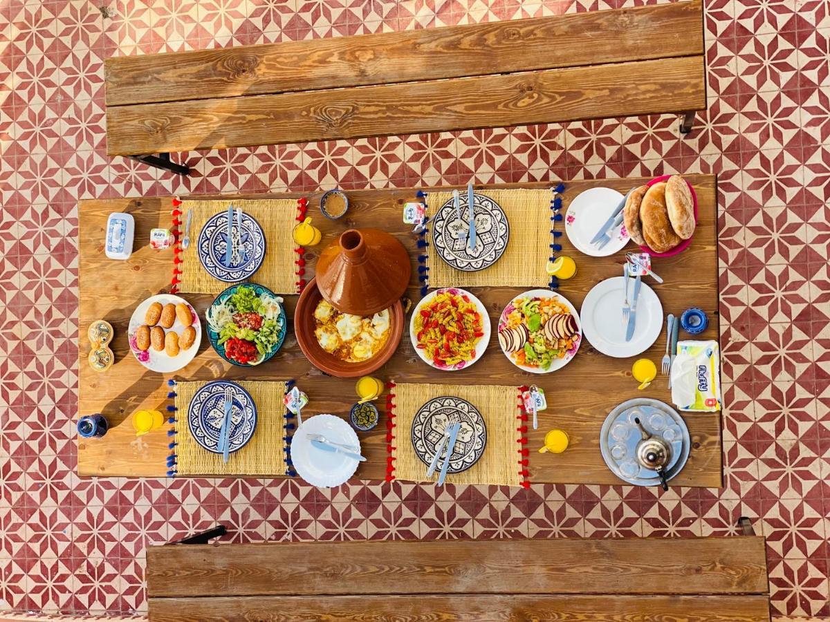 Binic Surf House Bed & Breakfast Taghazout Bagian luar foto