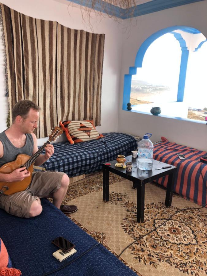 Binic Surf House Bed & Breakfast Taghazout Bagian luar foto