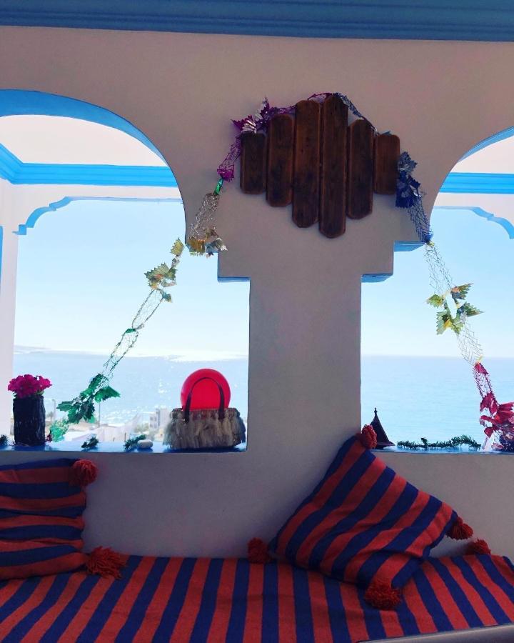 Binic Surf House Bed & Breakfast Taghazout Bagian luar foto