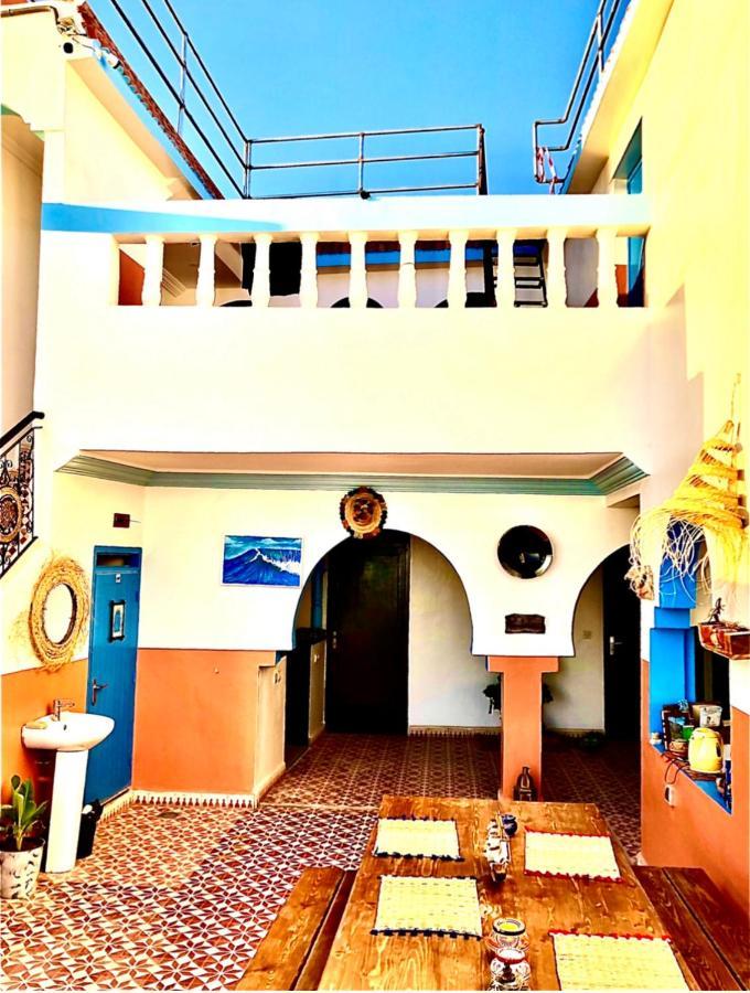 Binic Surf House Bed & Breakfast Taghazout Bagian luar foto