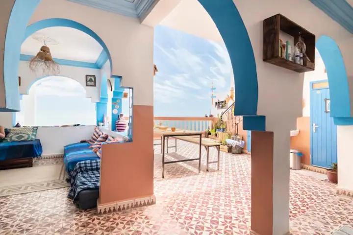 Binic Surf House Bed & Breakfast Taghazout Bagian luar foto