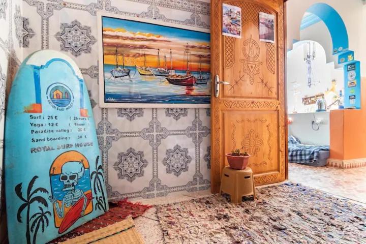 Binic Surf House Bed & Breakfast Taghazout Bagian luar foto